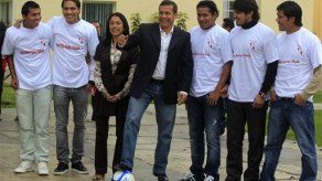 Presidente electo recibe a la selección peruana de fútbol