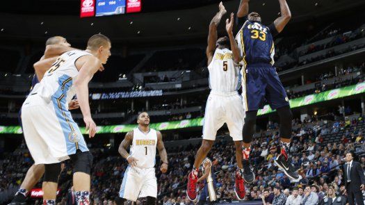 Con 20 puntos de Hayward, Jazz vencen a Nuggets