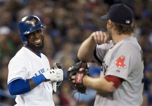 Reyes se pierde juego por dolor de rodilla