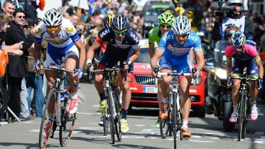 Froome y Betancur no toman la salida de la Lieja-Bastoña-Lieja