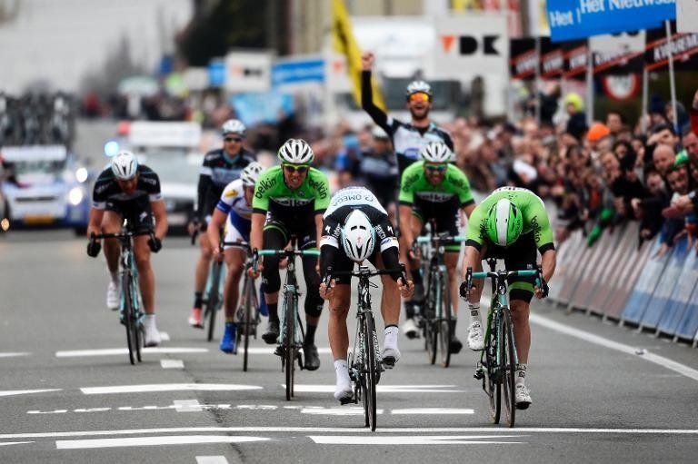 Boonen se hace con su tercera Kuurne-Bruselas-Kuurne