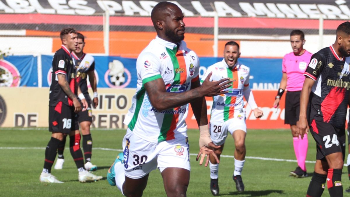 Cecilio Waterman vuelve a marcar en Chile