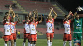 Tauro y Veragüense ganaron; Alianza rescató el punto