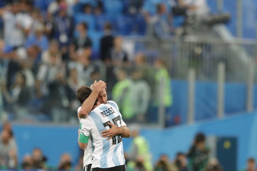 Todavía en deuda, Argentina y Francia chocan en octavos