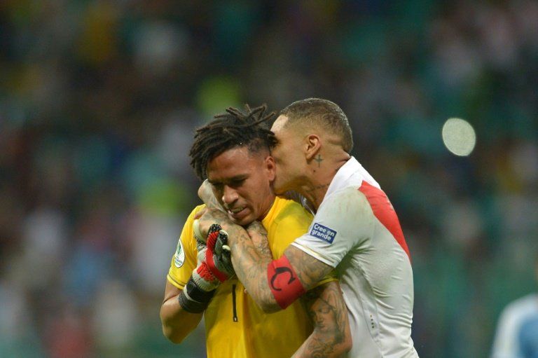 Perú se redime y busca tercera final de Copa América ante Chile