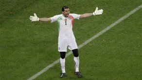 Mundial: Buffon espera recuperarse de lesión en espalda