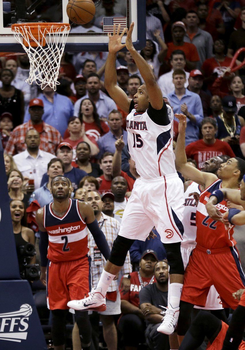 Horford pone a Hawks a un triunfo de siguiente ronda