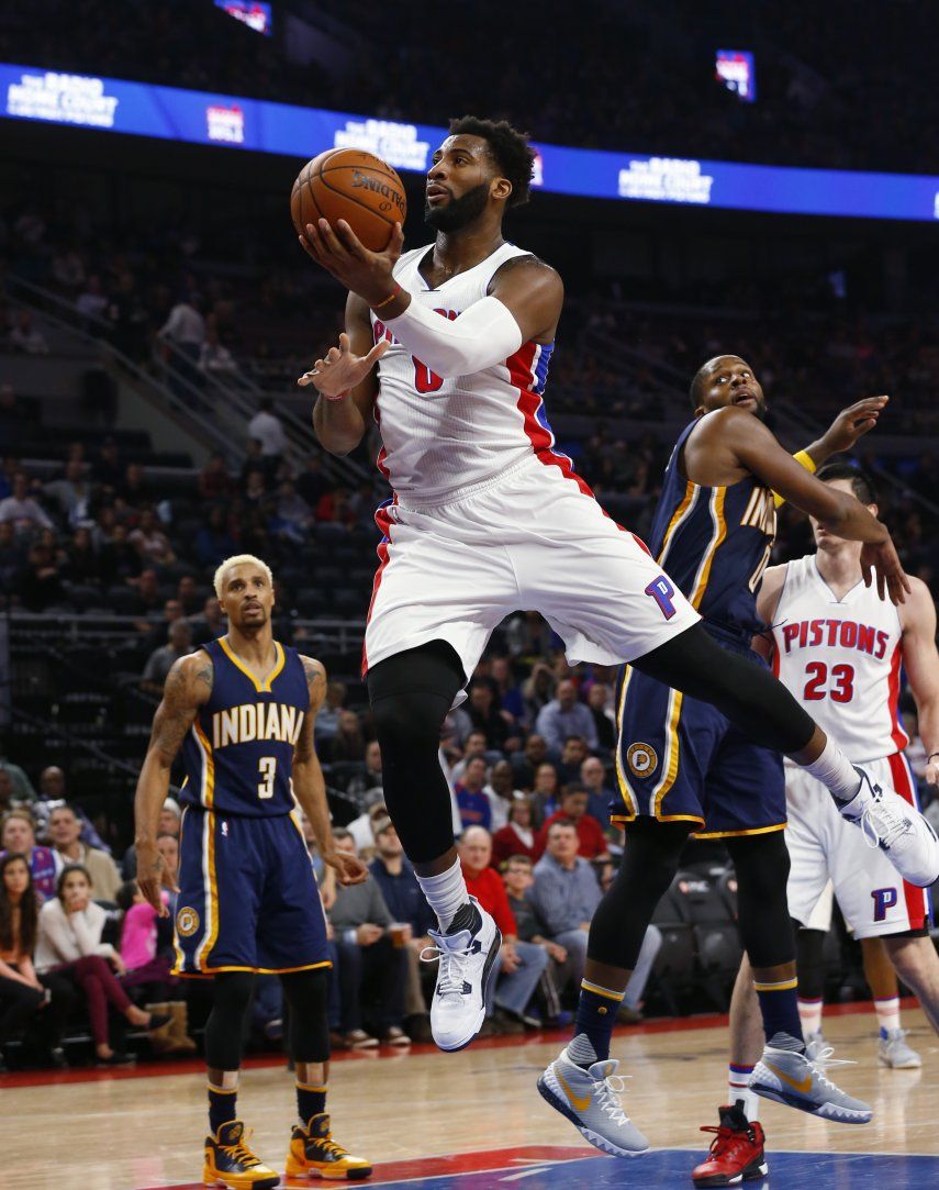 Con ataque bien repartido, Pistons arrollan a Pacers