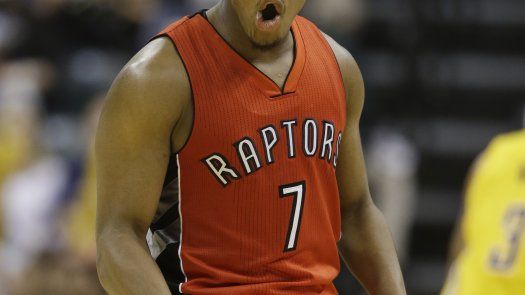 Raptors alcanzan las 40 victorias con paliza ante Indiana