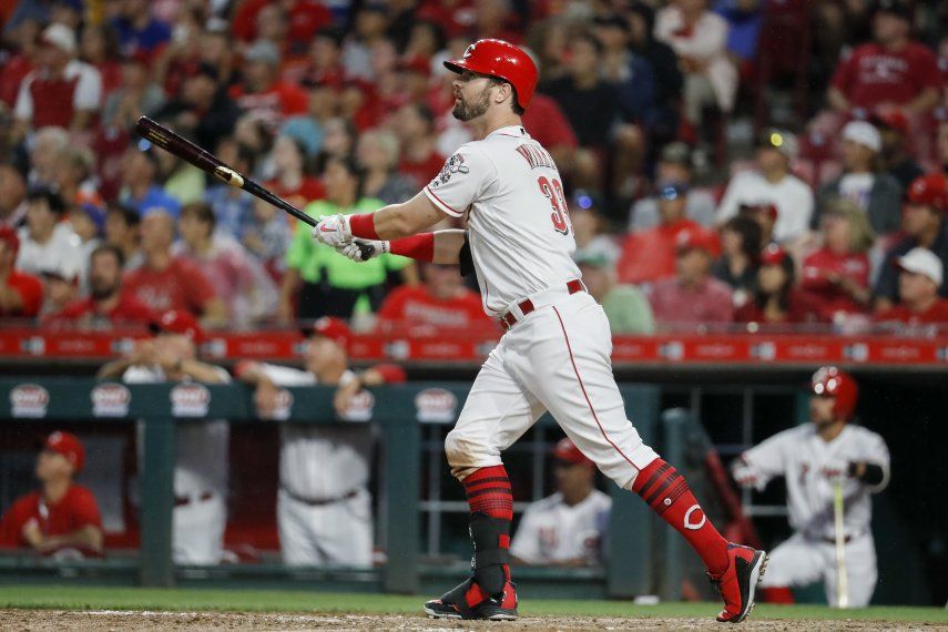 Con gran slam de Winker, Rojos ganan 6-2 a Cachorros