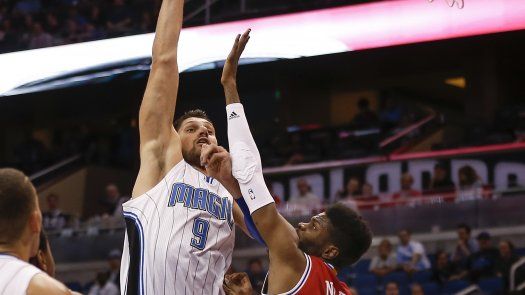 Magic endilga a 76ers 8va derrota seguida