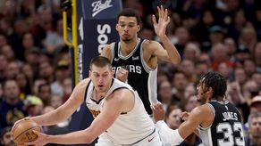 NBA: Jokic y Wembanyama brillaron en gran duelo Nuggets-Spurs