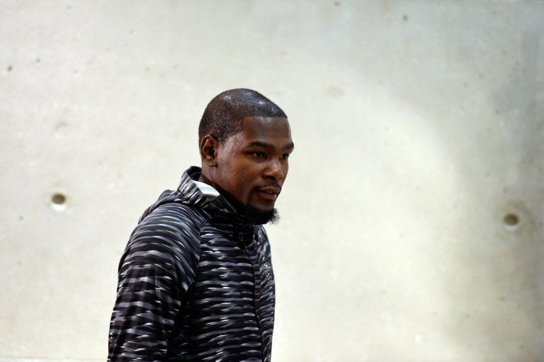 LeBron y Durant, por todo lo alto en los triunfos de los Cavaliers y los Thunder