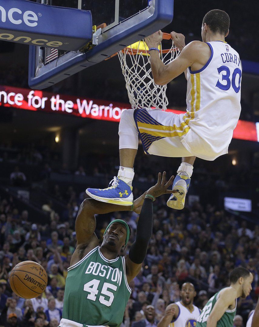 Curry y Warriors hilan 19na victoria en casa