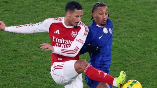 Arsenal elimina al Chelsea para clasificar a la final de la Copa de la Liga