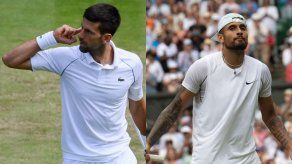 Novak Djokovic y Nick Kyrgios en la final de Wimbledon