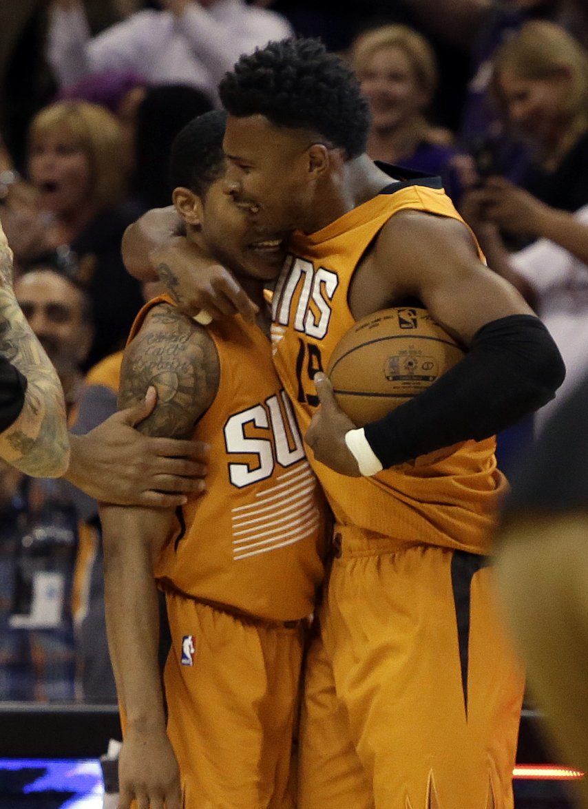 Ulis logra triple agónico; Suns superan a Celtics