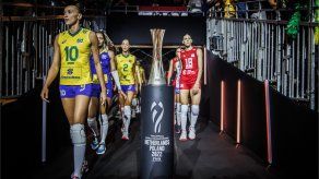 Serbia derrota a Brasil y revalida Mundial femenino de voleibol
