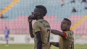 José Fajardo sigue sumando goles en Perú