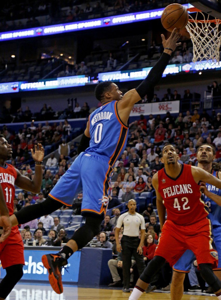 Westbrook suma 42 puntos y Thunder doblega a Pelicans