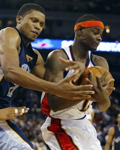 NBA: Grizzlies 114, Warriors 109; Memphis remonta
