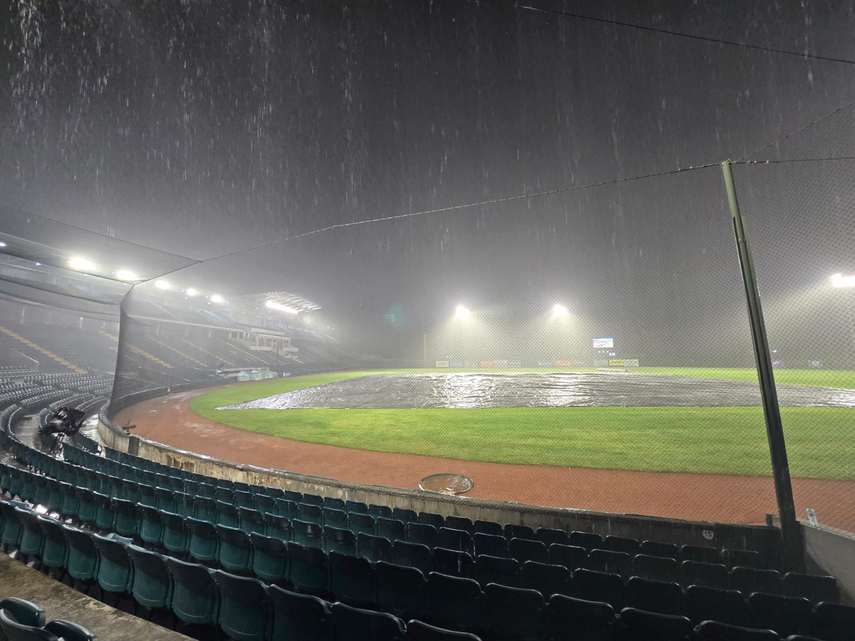 Béisbol Mayor 2025: La lluvia fue protagonistas en los dos partidos de la ronda semifinal