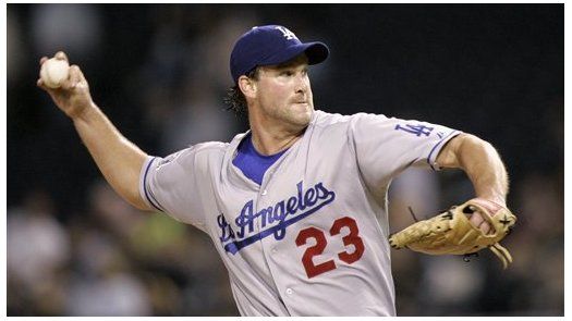 Lowe completa acuerdo por 60 millones con los Bravos