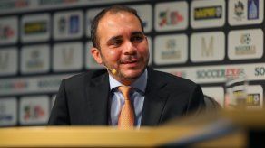 Príncipe jordano enfrentará a Blatter en elección de la FIFA