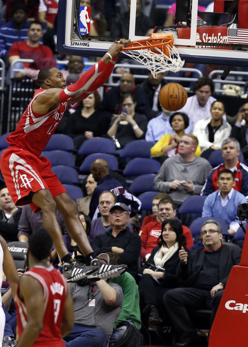 Lluvia retrasa triunfo de Rockets sobre Wizards