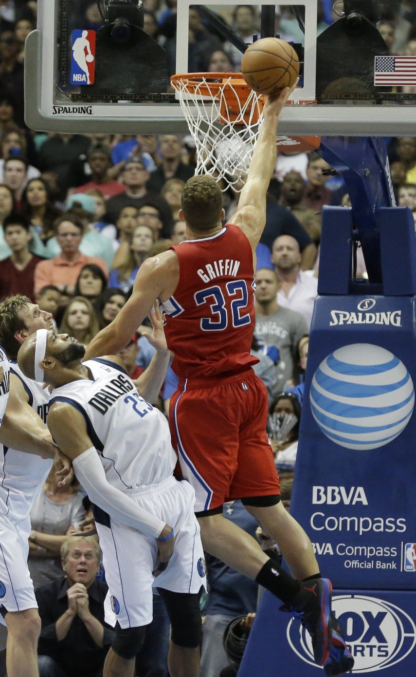 Clippers remontan para vencer a Mavericks 109-103