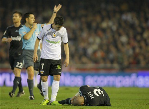 El defensa Pepe del Real Madrid fuera seis meses por lesión