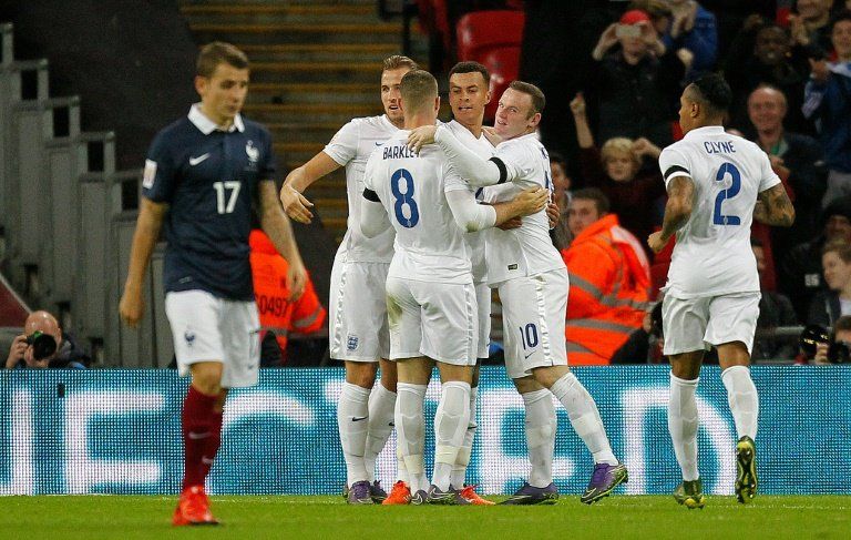 Inglaterra y Francia juegan amistoso en señal de solidaridad