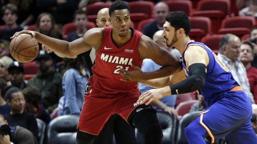 Heat derrota 107-103 a Knicks en tiempo extra