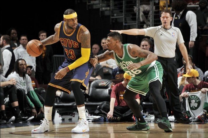 LeBron, 21er máximo anotador en la historia