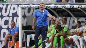 Honduras destituye a su entrenador tras fracaso en Copa Oro