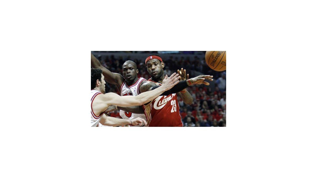 NBA: Cavaliers 121, Bulls 98; James logra triple doble