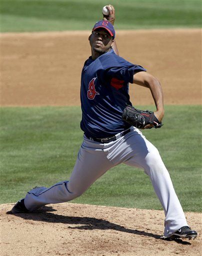 MLB: Indios 9, Cachorros 2; Carmona doma a Cachorros