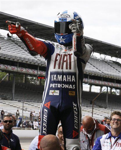 Lorenzo aprovecha errores y gana MotoGP en Indianápolis