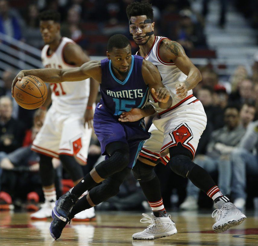 Con doble doble de Batum, Hornets superan a Bulls