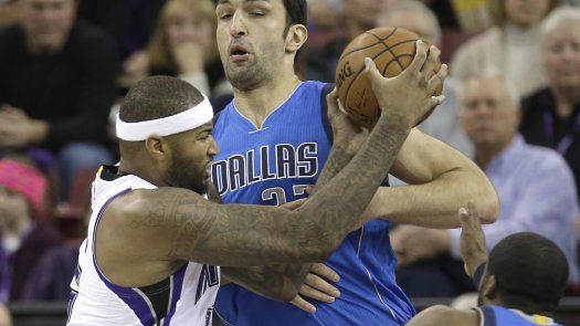 Cousins anota 31 puntos y guía a Sacramento sobre Mavericks