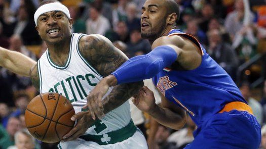 Enceste a una mano de Bradley da victoria a Celtics