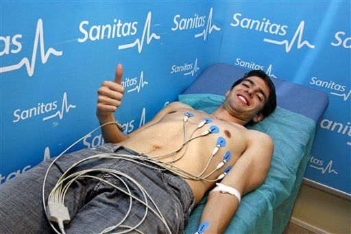 Kaká pasa último examen médico del Real Madrid