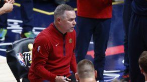 NBA: Michael Malone critica falta de esfuerzo de los Nuggets