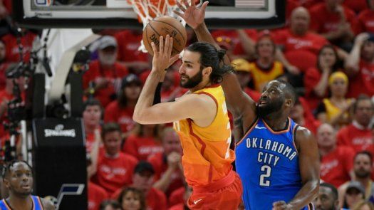 Rubio se echa arriba a los Jazz y vencen a OKC para tomar la delantera en playoffs