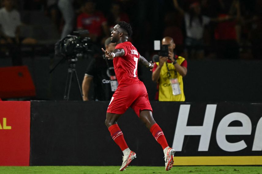 Selección de Panamá: José Luis Rodríguez marca un brillante gol en el Rommel Fernández