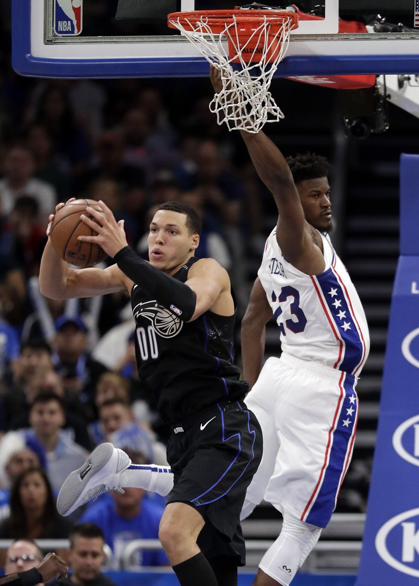 Magic vence a 76ers y empaña el debut de Butler