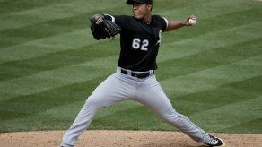 Colombiano Quintana firma con Medias Blancas