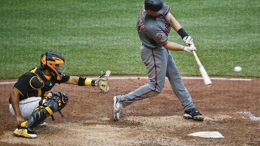 Greinke domina y Diamondbacks supera 7-2 a Piratas