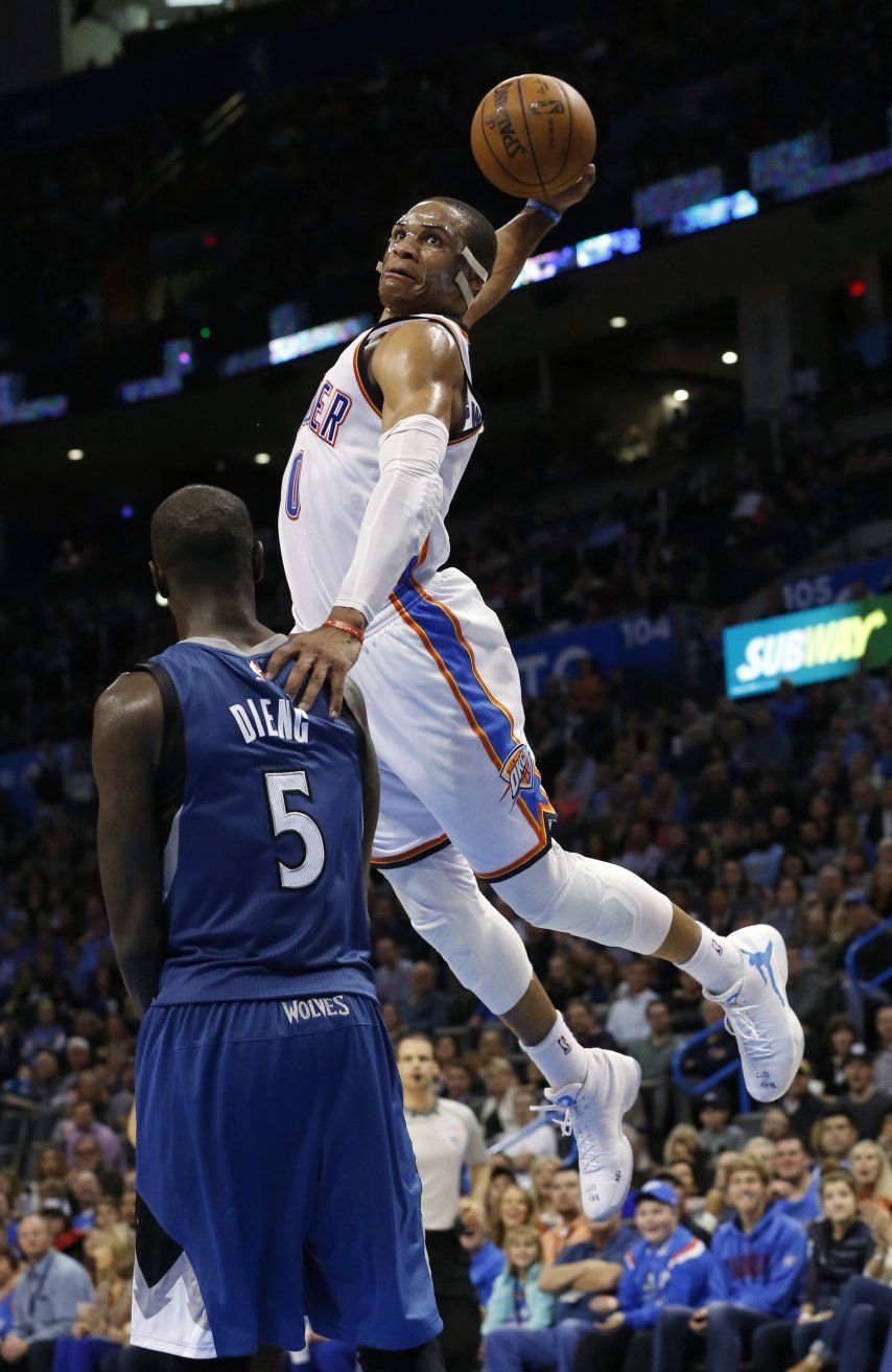 Westbrook sigue en plan intratable, ahora ante Timberwolves