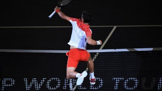 Djokovic queda a un paso de Nadal en la pelea por el N.1 de la ATP